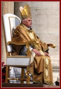 Pope-Benedict-XVI-in-Gold-on-throne-2006